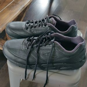 Brooks Addiction Walker